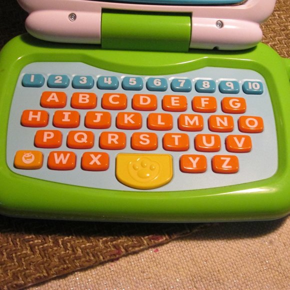 LeapFrog My Own Kids Infant Laptop Toddler Baby Toys Kids Alphabet Leaptop WORKS - Picture 4 of 5
